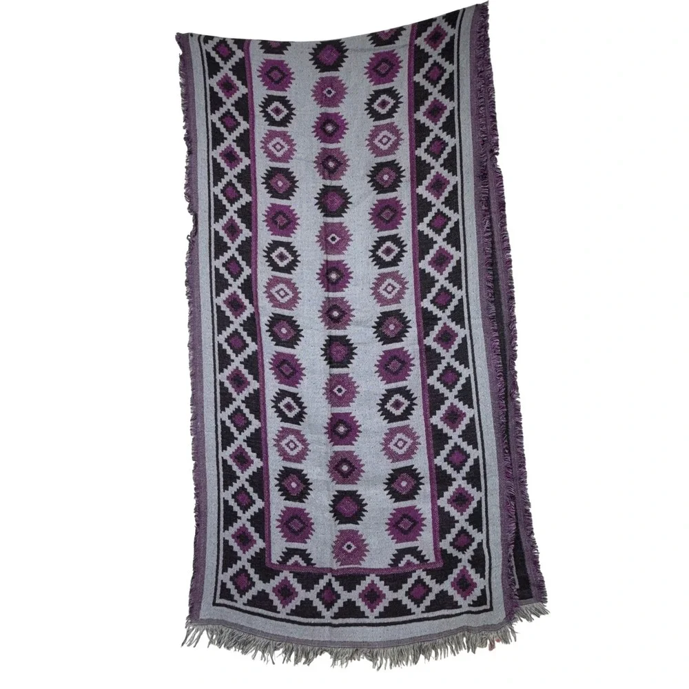 NWT Anna & Ava Gray‎ Purple Fringe Scarf Southwest Aztec Bohemian Blanket Wrap
